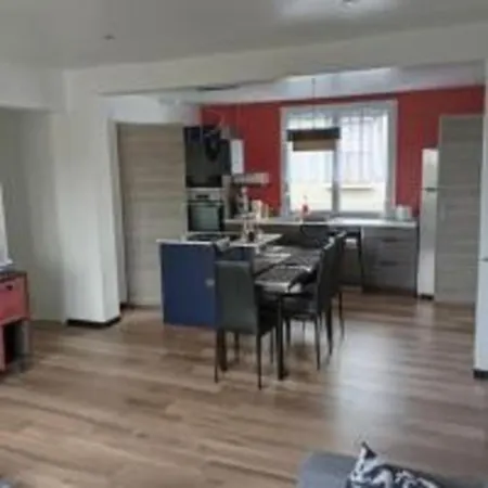 T3, 2 Chambres Avec Parking Prive Aurillac Extérieur photo